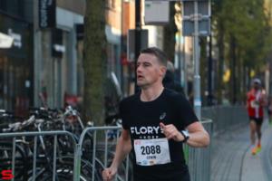 [Activiteiten en Festiviteiten] :: Drechtstadloop Halve Marathon Eind (54)