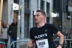 [Activiteiten en Festiviteiten] :: Drechtstadloop Halve Marathon Eind (55)