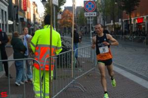 [Activiteiten en Festiviteiten] :: Drechtstadloop Halve Marathon Eind (56)