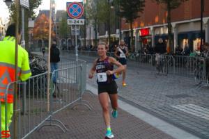 [Activiteiten en Festiviteiten] :: Drechtstadloop Halve Marathon Eind (58)