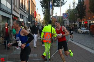 [Activiteiten en Festiviteiten] :: Drechtstadloop Halve Marathon Eind (54)