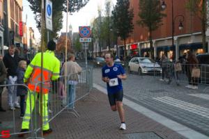 [Activiteiten en Festiviteiten] :: Drechtstadloop Halve Marathon Eind (60)