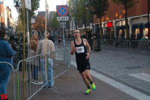 [Activiteiten en Festiviteiten] :: Drechtstadloop Halve Marathon Eind (60)