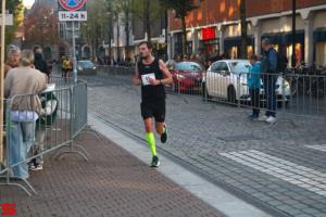 [Activiteiten en Festiviteiten] :: Drechtstadloop Halve Marathon Eind (56)