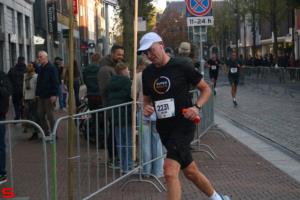 [Activiteiten en Festiviteiten] :: Drechtstadloop Halve Marathon Eind (63)