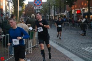 [Activiteiten en Festiviteiten] :: Drechtstadloop Halve Marathon Eind (68)
