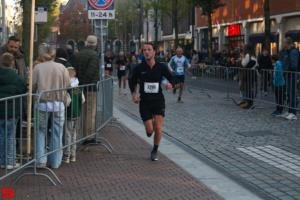 [Activiteiten en Festiviteiten] :: Drechtstadloop Halve Marathon Eind (57)