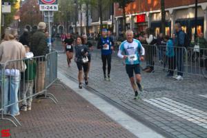 [Activiteiten en Festiviteiten] :: Drechtstadloop Halve Marathon Eind (58)