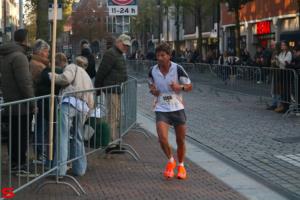 [Activiteiten en Festiviteiten] :: Drechtstadloop Halve Marathon Eind (57)