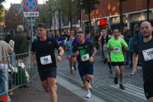 [Activiteiten en Festiviteiten] :: Drechtstadloop Halve Marathon Eind (64)