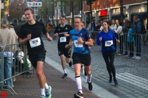 [Activiteiten en Festiviteiten] :: Drechtstadloop Halve Marathon Eind (68)