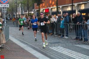 [Activiteiten en Festiviteiten] :: Drechtstadloop Halve Marathon Eind (64)