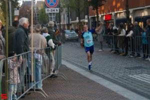 [Activiteiten en Festiviteiten] :: Drechtstadloop Halve Marathon Eind (55)