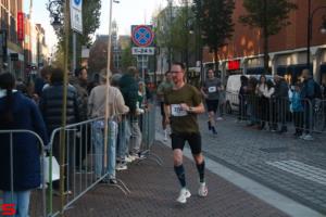 [Activiteiten en Festiviteiten] :: Drechtstadloop Halve Marathon Eind (63)
