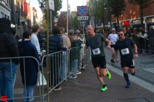 [Activiteiten en Festiviteiten] :: Drechtstadloop Halve Marathon Eind (54)