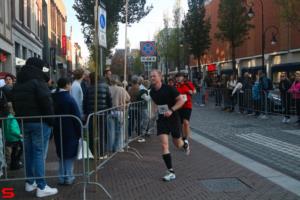 [Activiteiten en Festiviteiten] :: Drechtstadloop Halve Marathon Eind (60)