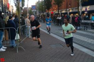 [Activiteiten en Festiviteiten] :: Drechtstadloop Halve Marathon Eind (68)