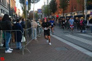 [Activiteiten en Festiviteiten] :: Drechtstadloop Halve Marathon Eind (57)