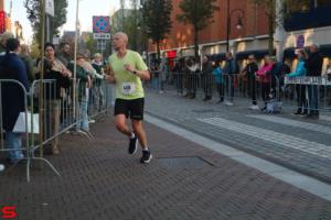 [Activiteiten en Festiviteiten] :: Drechtstadloop Halve Marathon Eind (54)