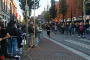[Activiteiten en Festiviteiten] :: Drechtstadloop Halve Marathon Eind (59)