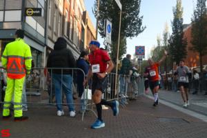 [Activiteiten en Festiviteiten] :: Drechtstadloop Halve Marathon Eind (56)