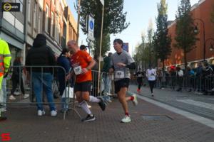[Activiteiten en Festiviteiten] :: Drechtstadloop Halve Marathon Eind (57)