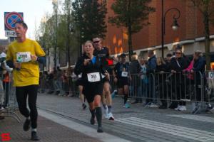 [Activiteiten en Festiviteiten] :: Drechtstadloop Halve Marathon Eind (59)