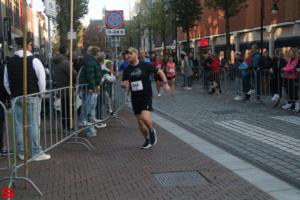 [Activiteiten en Festiviteiten] :: Drechtstadloop Halve Marathon Eind (56)