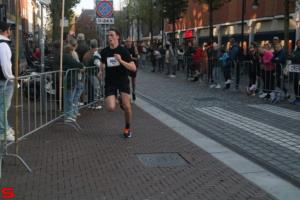 [Activiteiten en Festiviteiten] :: Drechtstadloop Halve Marathon Eind (66)