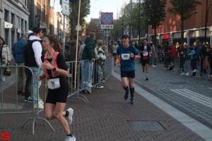 [Activiteiten en Festiviteiten] :: Drechtstadloop Halve Marathon Eind (55)