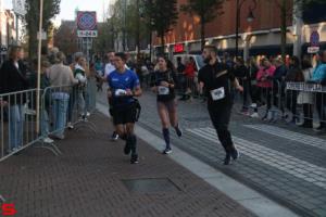 [Activiteiten en Festiviteiten] :: Drechtstadloop Halve Marathon Eind (58)