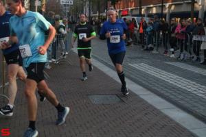 [Activiteiten en Festiviteiten] :: Drechtstadloop Halve Marathon Eind (60)