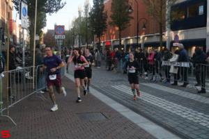 [Activiteiten en Festiviteiten] :: Drechtstadloop Halve Marathon Eind (54)