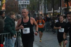 [Activiteiten en Festiviteiten] :: Drechtstadloop Halve Marathon Eind (59)