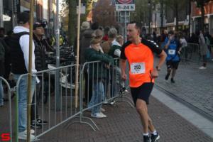 [Activiteiten en Festiviteiten] :: Drechtstadloop Halve Marathon Eind (66)