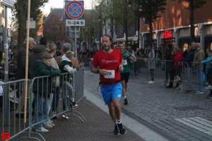 [Activiteiten en Festiviteiten] :: Drechtstadloop Halve Marathon Eind (56)
