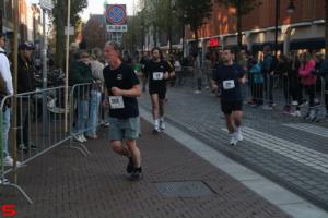 [Activiteiten en Festiviteiten] :: Drechtstadloop Halve Marathon Eind (64)