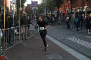 [Activiteiten en Festiviteiten] :: Drechtstadloop Halve Marathon Eind (65)