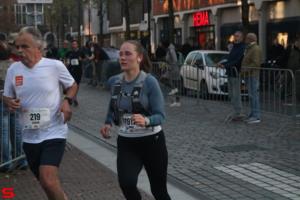 [Activiteiten en Festiviteiten] :: Drechtstadloop Halve Marathon Eind (58)