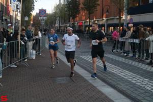 [Activiteiten en Festiviteiten] :: Drechtstadloop Halve Marathon Eind (58)
