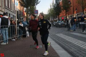 [Activiteiten en Festiviteiten] :: Drechtstadloop Halve Marathon Eind (57)