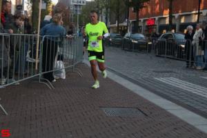 [Activiteiten en Festiviteiten] :: Drechtstadloop Halve Marathon Eind (54)