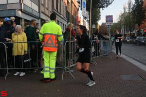 [Activiteiten en Festiviteiten] :: Drechtstadloop Halve Marathon Eind (64)