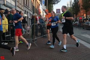 [Activiteiten en Festiviteiten] :: Drechtstadloop Halve Marathon Eind (64)
