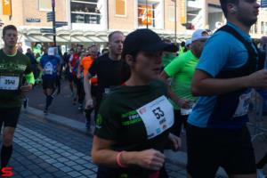 [Activiteiten en Festiviteiten] :: Drechtstadloop Halve Marathon Start (24)