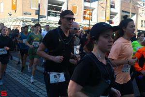 [Activiteiten en Festiviteiten] :: Drechtstadloop Halve Marathon Start (15)