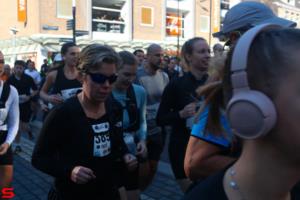 [Activiteiten en Festiviteiten] :: Drechtstadloop Halve Marathon Start (24)