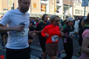 [Activiteiten en Festiviteiten] :: Drechtstadloop Halve Marathon Start (26)
