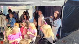 [Activiteiten en Festiviteiten] :: Vier de Lente (7)