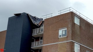 [Incidenten] :: Dak flink beschadigd door storm Eunice (10)